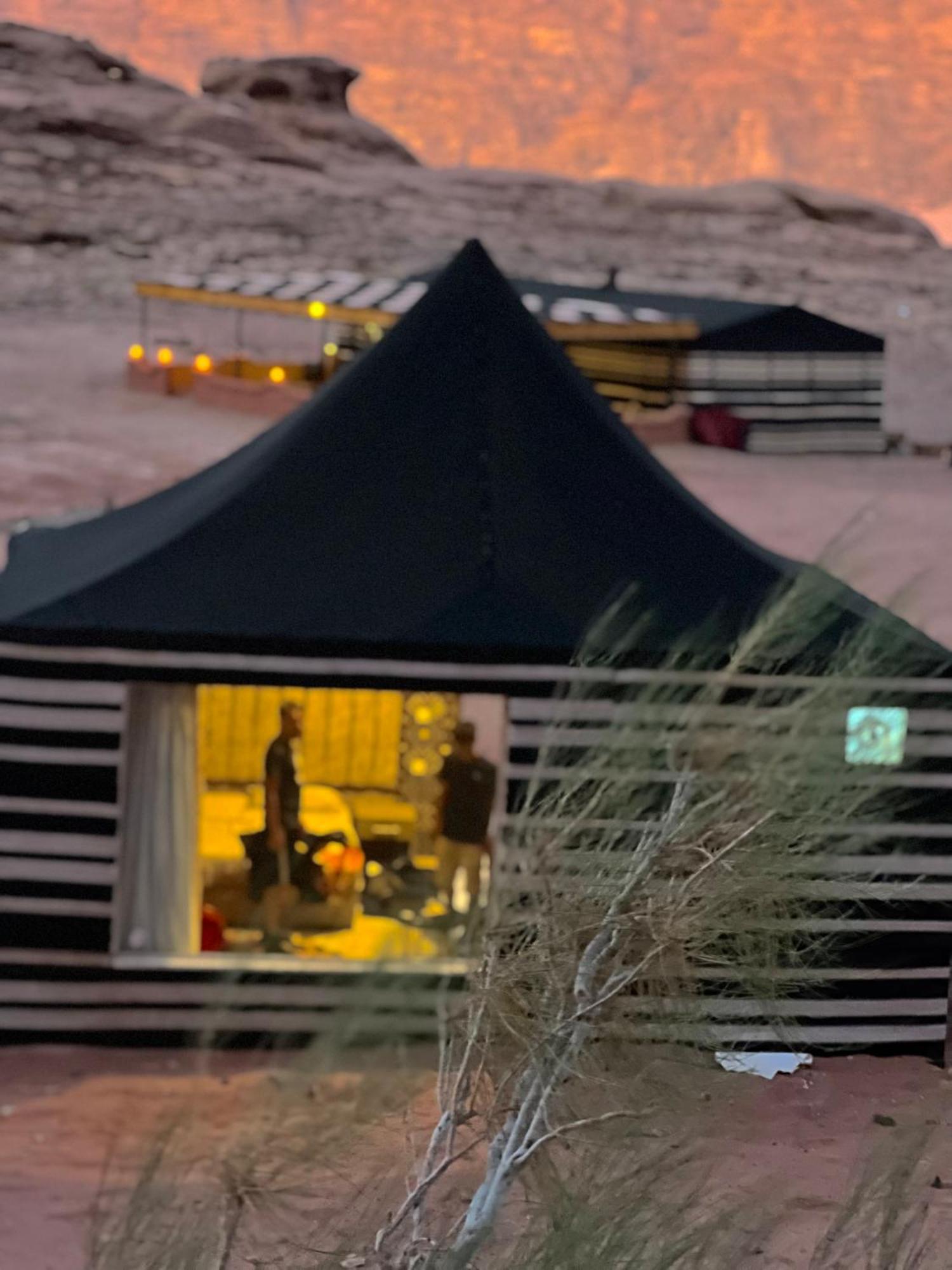 Star Camp & With Tor Hotel Wadi Rum Exterior foto
