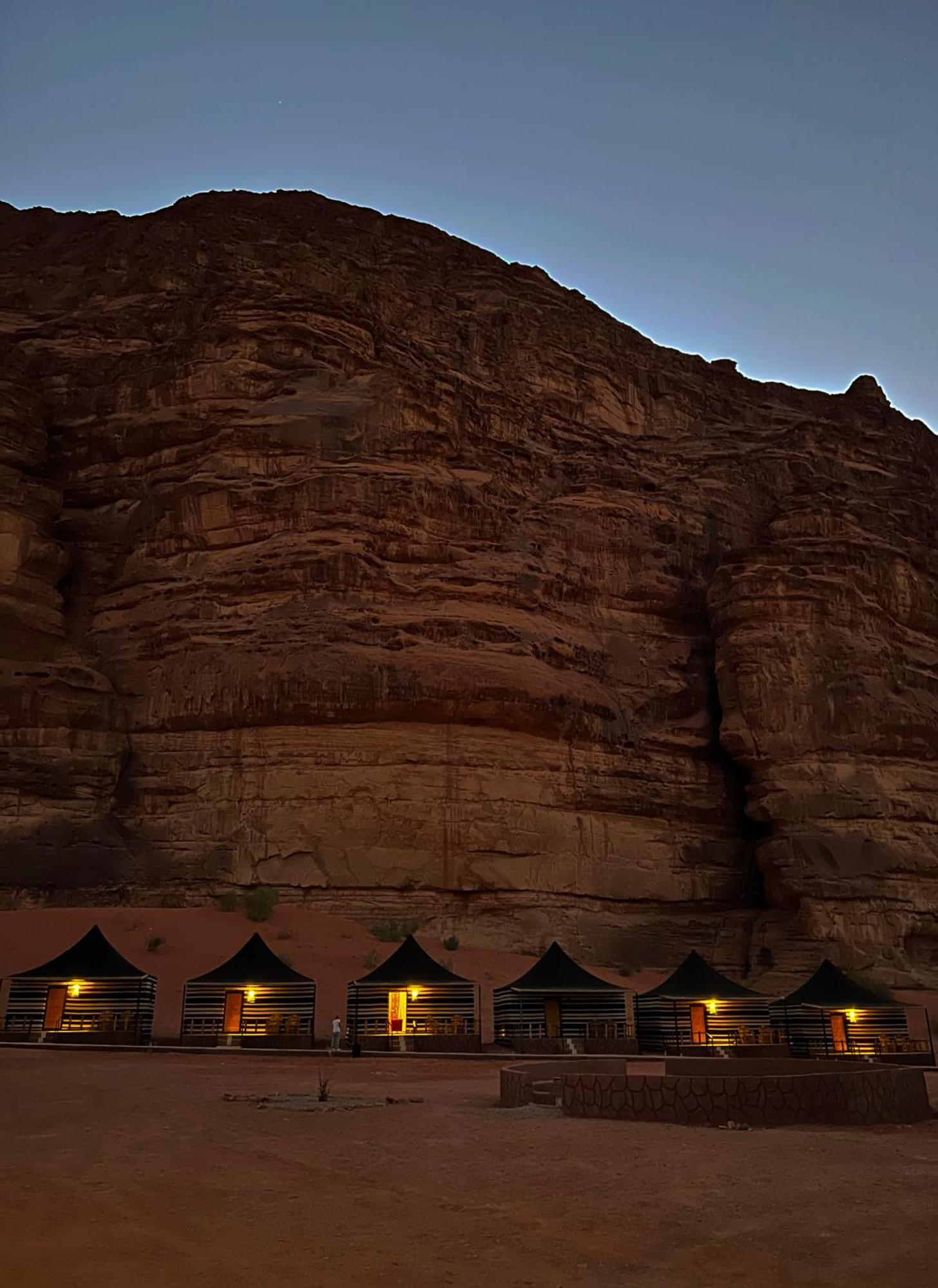 Star Camp & With Tor Hotel Wadi Rum Exterior foto